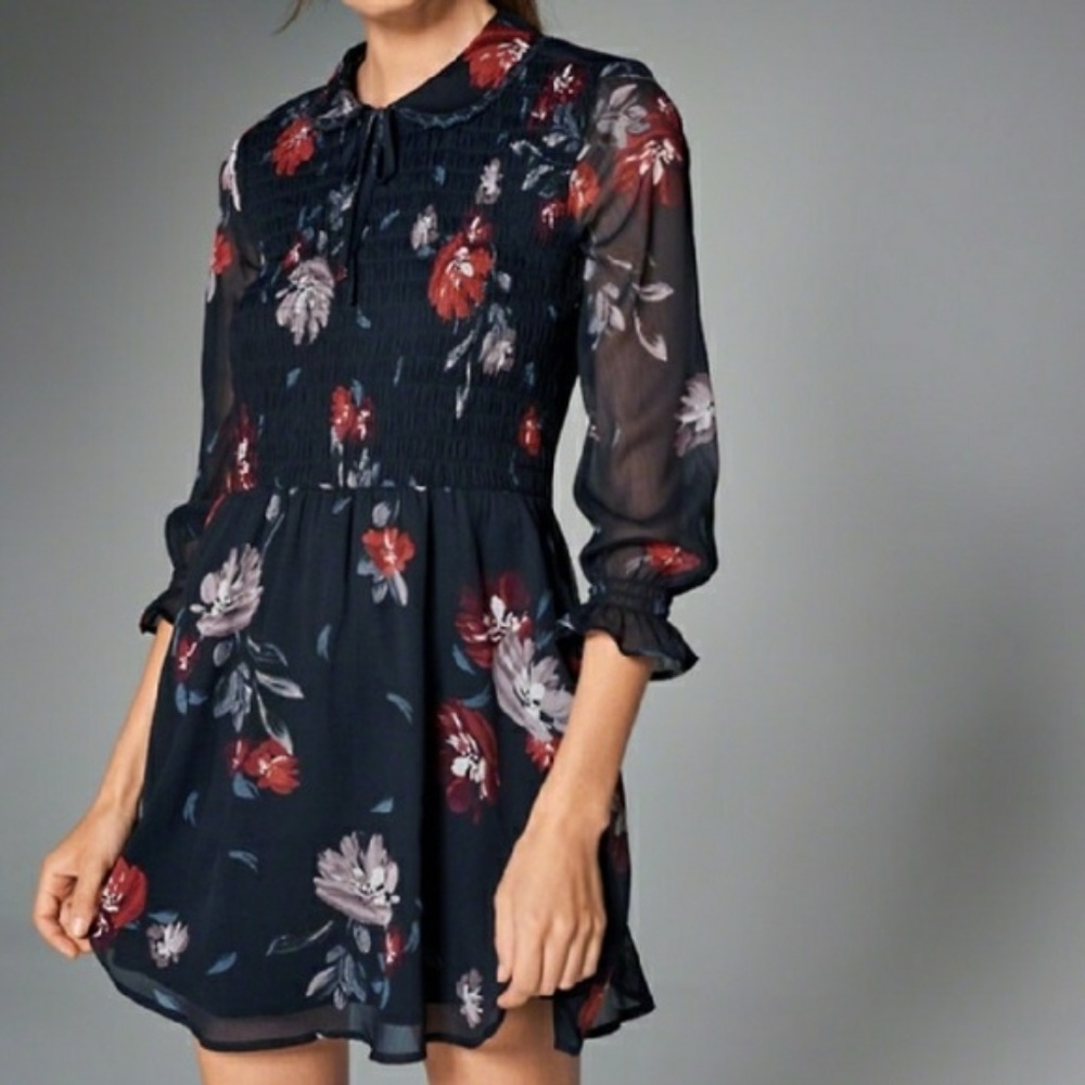 Abercrombie & Fitch navy floral dress small